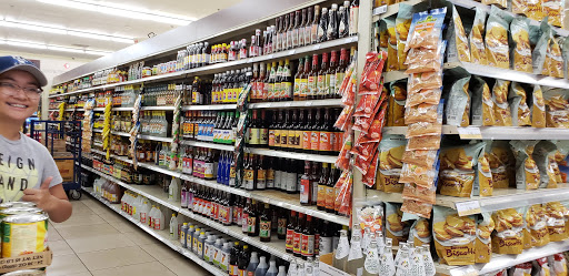 Shopping Mall «Vallejo Plaza Shopping Center», reviews and photos, 3325 Sonoma Blvd, Vallejo, CA 94590, USA