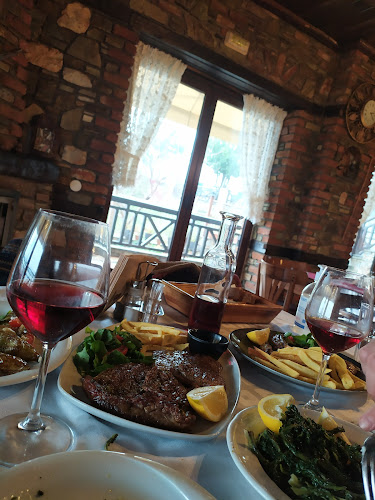 Opinii despre Ταβέρνα "Ο ΠΕΤΡΟΣ" în Έδεσσα - Εστιατόριο