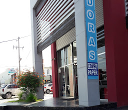 RED WING SHOES photo