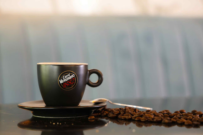 Opinii despre PREMIUM Hotel, Mediterranean Food & Mezze Bar în Момчилград - Хотел