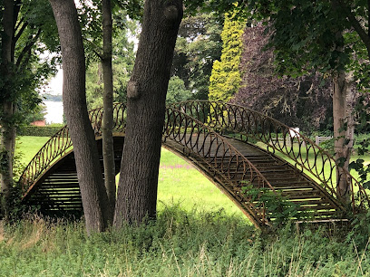 Historische boogbrug Groot Park