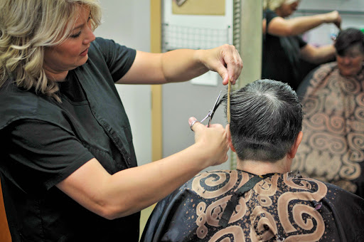 Hair Salon «Tangles Salon Suites and Spa», reviews and photos, 1502 Memorial Blvd, Springfield, TN 37172, USA