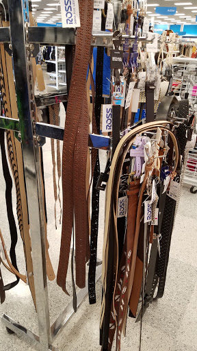 Clothing Store «Ross Dress for Less», reviews and photos, 8021 E Kellogg Dr, Wichita, KS 67207, USA