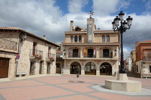 Ayuntamiento de Almendral de la Cañada., Ayuntamiento en Almendral de la Cañada,Toledo