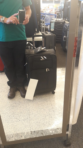 Clothing Store «Ross Dress for Less», reviews and photos, 640 Concar Dr, San Mateo, CA 94402, USA