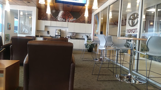 Used Car Dealer «FOX Toyota of El Paso», reviews and photos, 11165 Gateway Blvd W, El Paso, TX 79935, USA