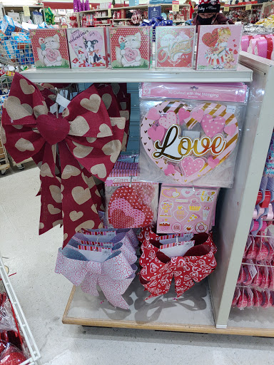 Home Goods Store «Christmas Tree Shops», reviews and photos, 120 Hale Rd, Manchester, CT 06040, USA