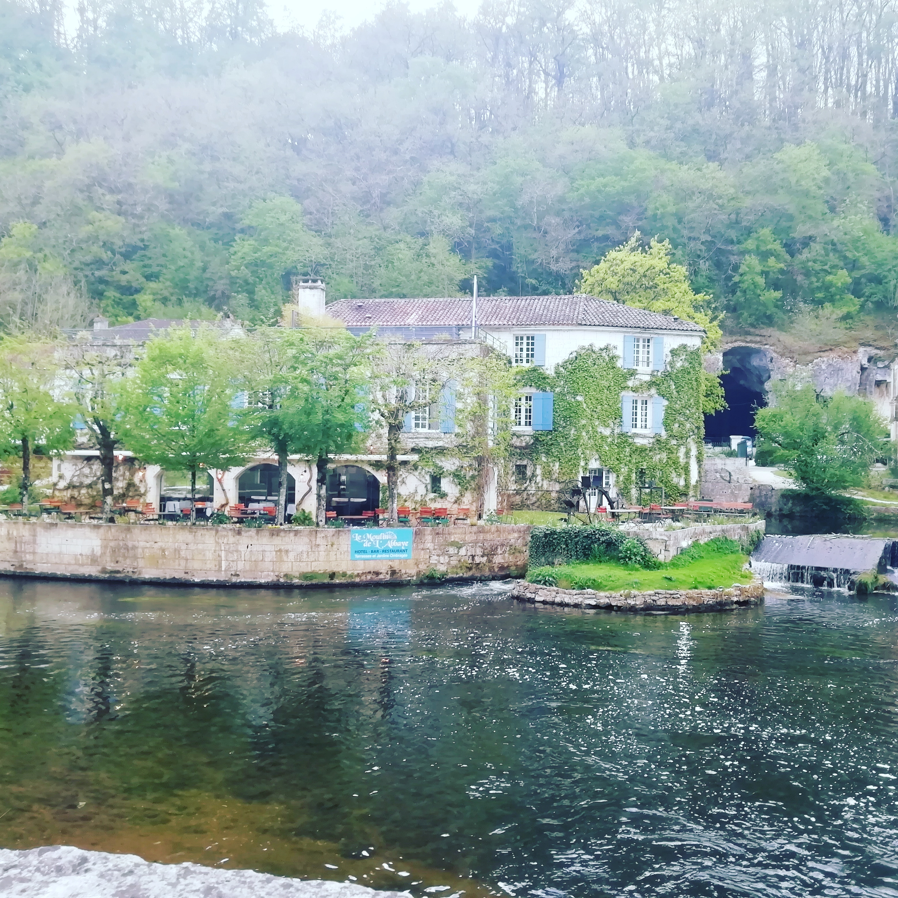 Photo n° 1 de l'avis de Vaness.e fait le 22/04/2019 à 07:04