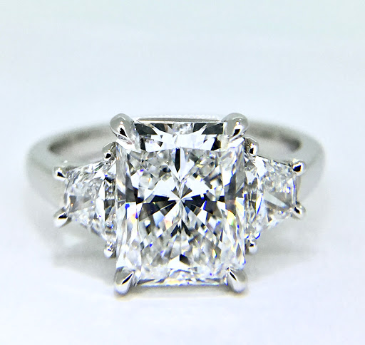 Jewelry Store «Henry C Reid & Son», reviews and photos, 1591 Post Rd, Fairfield, CT 06824, USA