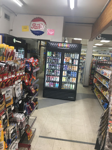 Convenience Store «Hill Top Grocery», reviews and photos, 26484 WA-3, Poulsbo, WA 98370, USA