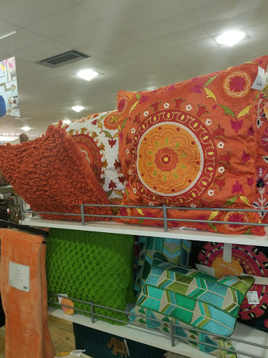 Department Store «Marshalls & HomeGoods», reviews and photos, 11 Cornerstone Square, Westford, MA 01886, USA