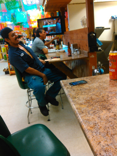 Grocery Store «La Mexicana Grocery Store», reviews and photos, 432 N Main St, West Bend, WI 53090, USA