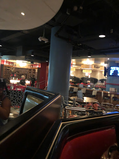 Bowling Alley «Splitsville», reviews and photos, 5701 Sunset Dr #202, Miami, FL 33143, USA