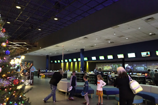 Restaurant «Main Event Entertainment», reviews and photos, 2070 S Stemmons Fwy, Lewisville, TX 75067, USA