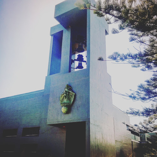 Carmelo de Nossa Senhora Rainha do Mundo / Irmãs Carmelitas Descalças - Igreja