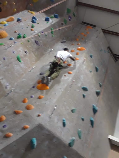 Rock Climbing Gym «Vertical Rock Indoor Climbing Center», reviews and photos, 10225 Nokesville Rd, Manassas, VA 20110, USA