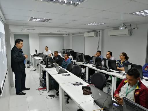 Software courses Panama