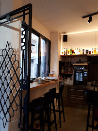 Atmosphère du Restaurant OTONALI - BISTRO JAPONAIS, BAR À SAKĒS & VINS NATURES à Saint-Malo - n°6