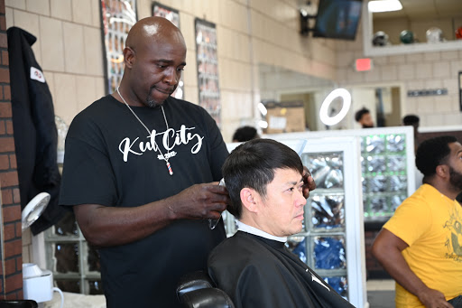 Barber Shop «Kut City Full Services Barbershop», reviews and photos, 1485 E Dublin Granville Rd, Columbus, OH 43229, USA