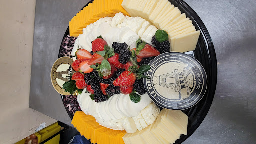 Caterer «Heaven on Earth Cafe and Catering», reviews and photos, 184 Taunton Ave, Seekonk, MA 02771, USA