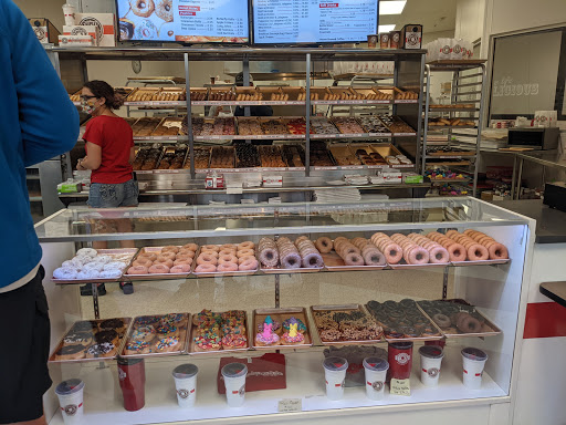 Restaurant «Shipley Do-nuts Lake Travis», reviews and photos, 3620 Ranch Rd 620 S #100, Bee Cave, TX 78738, USA