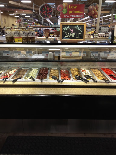 Grocery Store «Kroger», reviews and photos, 4498 Chamblee Dunwoody Rd, Dunwoody, GA 30338, USA