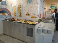 Buffet du Restaurant de type buffet O BUFFET VILLAGE - Martigues - Saint Mitre à Saint-Mitre-les-Remparts - n°7