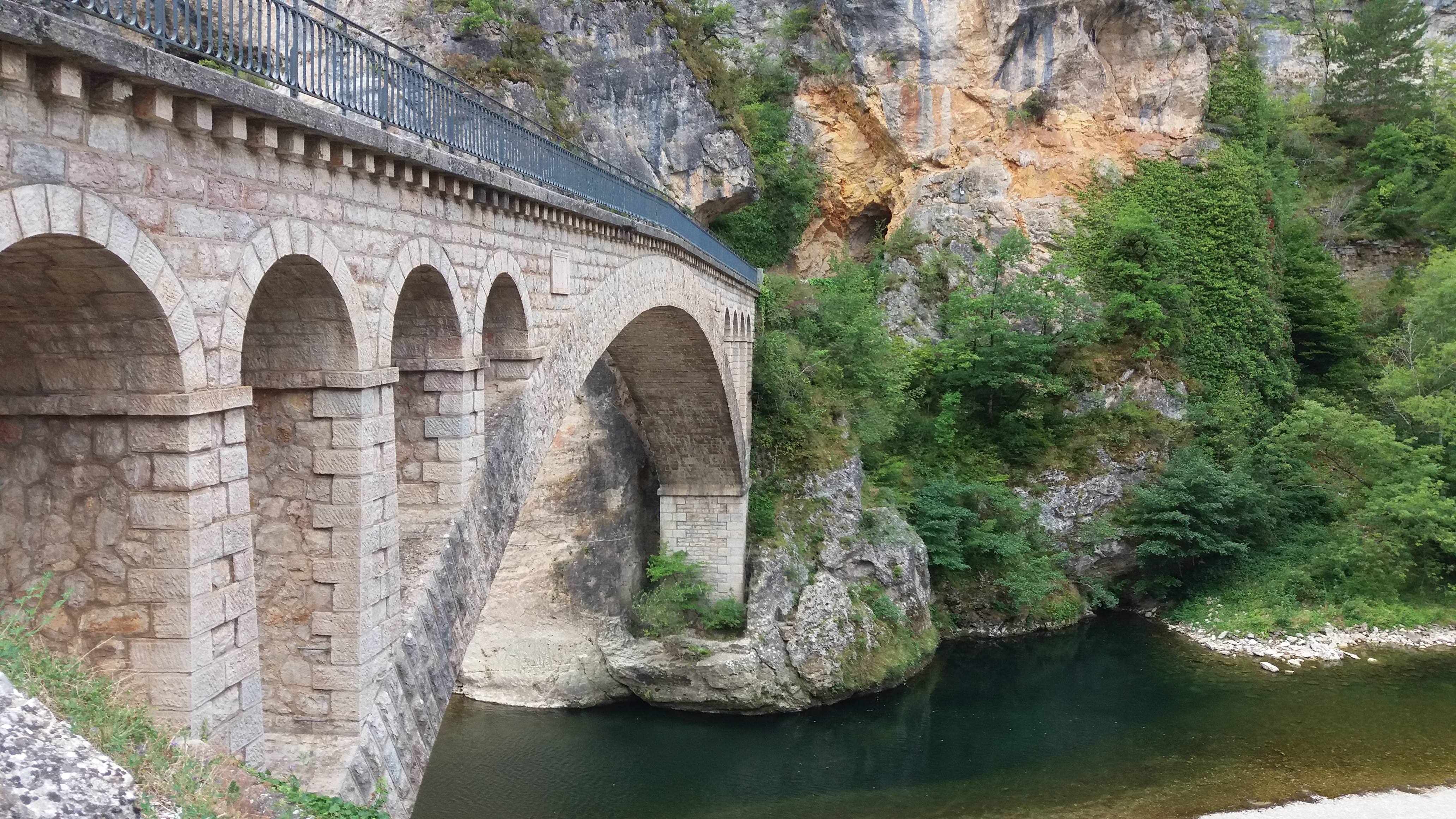 Photo n° 14 de l'avis de Nicolas.e fait le 11/09/2017 à 14:35