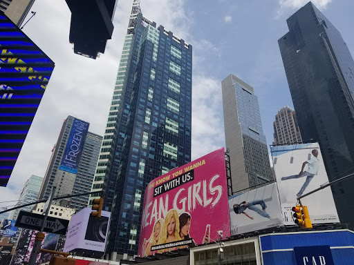 Bowling Alley «Bowlmor Times Square», reviews and photos, 222 W 44th St, New York, NY 10036, USA