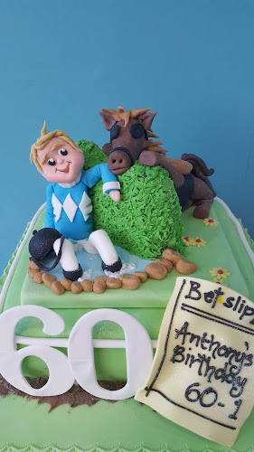 Reviews of Elaine's Creative Cakes in Manchester - Bakery