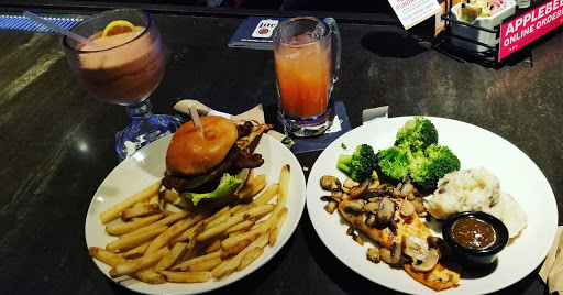 Applebees Grill Bar image