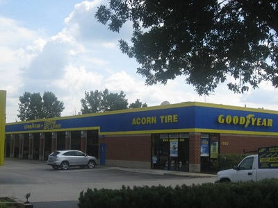 Tire Shop «Acorn Tire», reviews and photos, 1580 N Aurora Rd, Naperville, IL 60563, USA