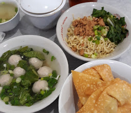 Mie Ayam Happy photo