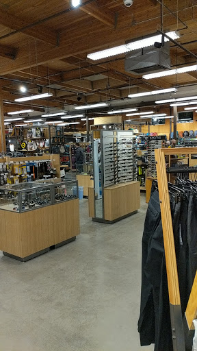 Camping Store «REI», reviews and photos, 7410 SW Bridgeport Rd, Tigard, OR 97224, USA