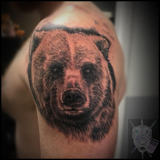 Explore emerald tattoo ideas, creative tattoo ideas in Atlanta, available at Black Cloud Tattoo and Piercing