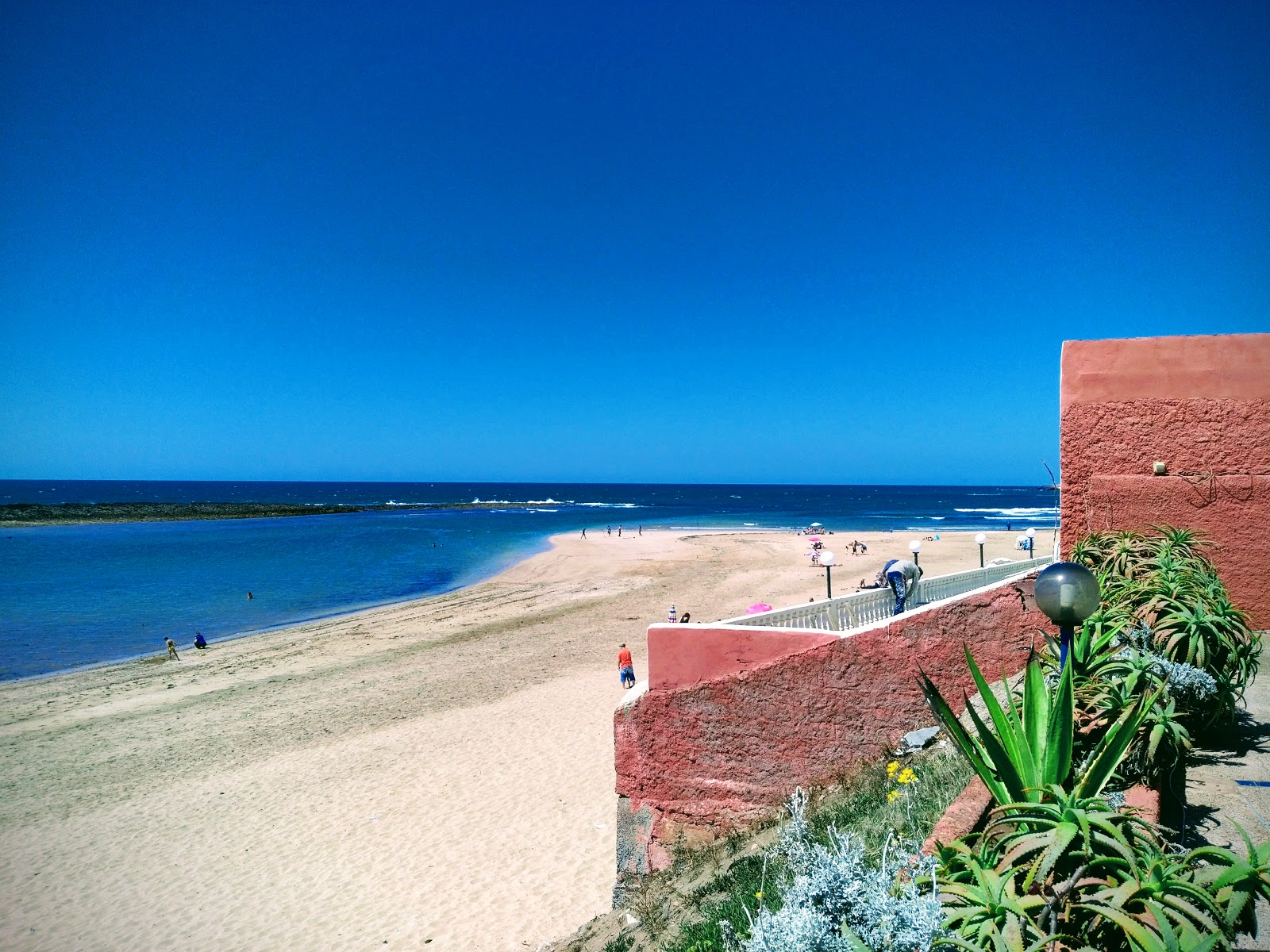 Foto von Plage Kasbah mit grauer sand Oberfläche