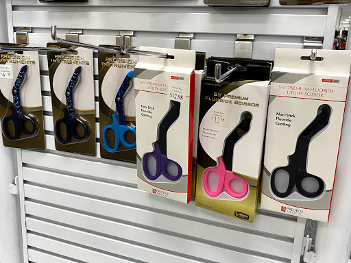 Uniform Store «Scrub Pro Uniforms & Gallo Clothing», reviews and photos, 78 Mountain Rd, Glen Burnie, MD 21060, USA