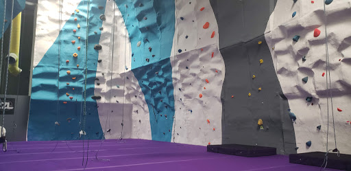 Rock Climbing Gym «Ape Index Rock Climbing Gym», reviews and photos, 9700 N 91st Ave, Peoria, AZ 85345, USA