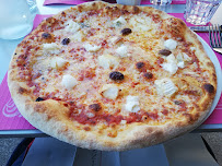 Plats et boissons du Pizzeria Pizzaroc Roquefort les pins - n°3
