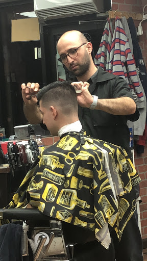 Barber Shop «Avenue Barbershop», reviews and photos, 68-32 Myrtle Ave, Glendale, NY 11385, USA