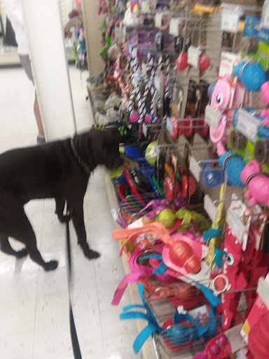 Pet Store «Feeders Supply», reviews and photos, 229 E Lewis and Clark Pkwy, Clarksville, IN 47129, USA