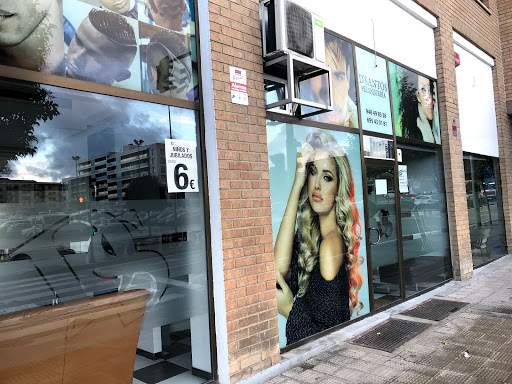 Información y opiniones sobre Peluquería D'SANTOS de Pamplona
