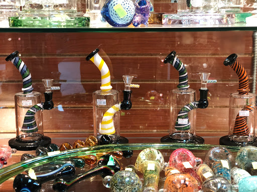 Cigar Shop «West Side Smoke Shop», reviews and photos, 712 Bridge St NW, Grand Rapids, MI 49504, USA