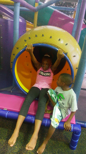 Shopping Mall «Woodforest Shopping Center», reviews and photos, 443 Uvalde Rd, Houston, TX 77015, USA