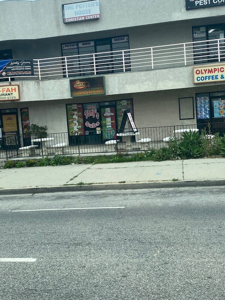 Tony's Subs & Salads 90032