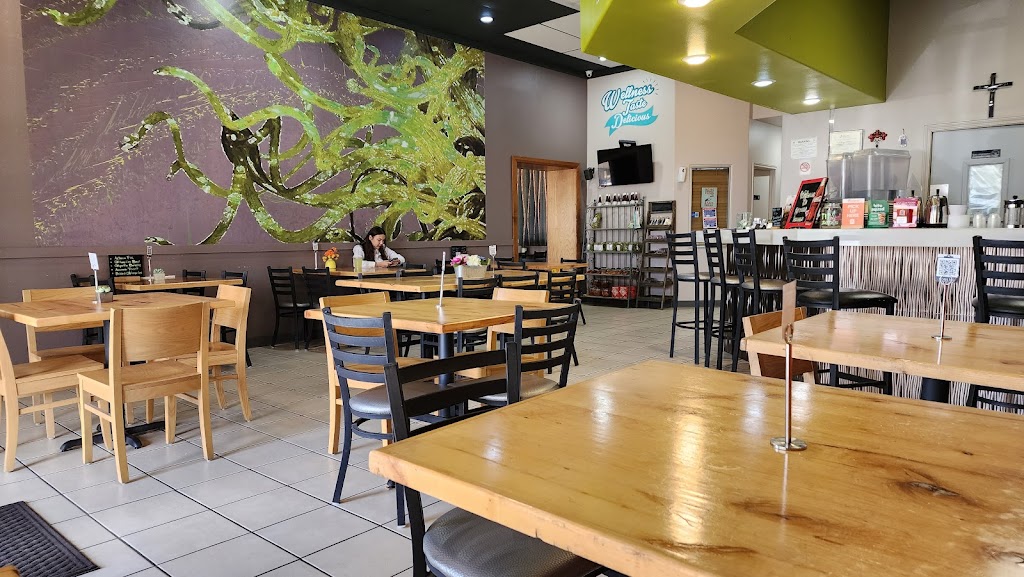 Greens and Lemons 78572