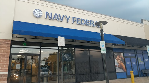 Navy Federal Credit Union, 3054 Waldorf Market Pl, Waldorf, MD 20603, USA, Credit Union
