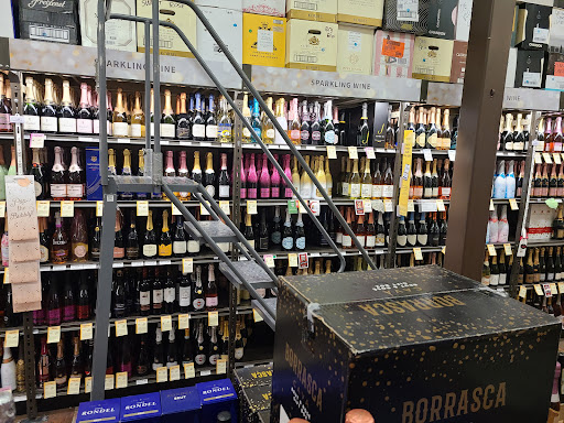 Wine Store «Total Wine & More», reviews and photos, 24001 El Toro Rd B, Laguna Hills, CA 92653, USA