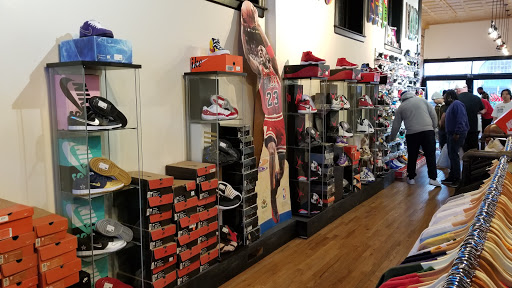 Clothing Store «Round Two», reviews and photos, 202 W Broad St, Richmond, VA 23220, USA