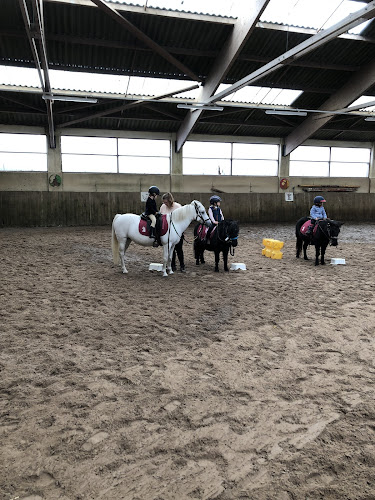 Centre Equestre De Picardie à Boves